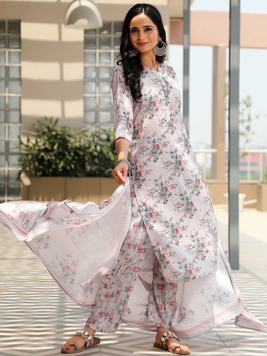 

Libas Notched Neck Floral Printed Straight Kurta with Palazzo & Dupatta, Grey