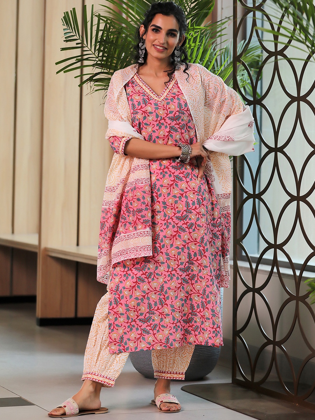 

Libas V Neck Floral Printed Pure Cotton Straight Kurta with Patiala & Dupatta, Pink