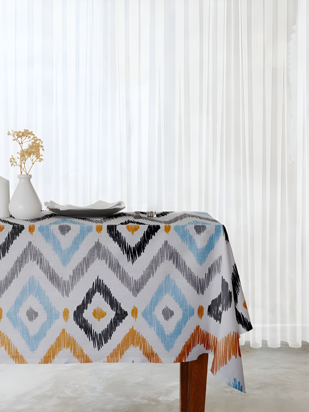 

Aura Yellow Geometric Printed Cotton 2-Seater Table Cover