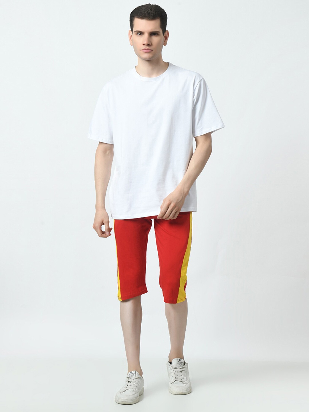 

BAESD Solid Cotton Side Patta Unisex Capris, Red