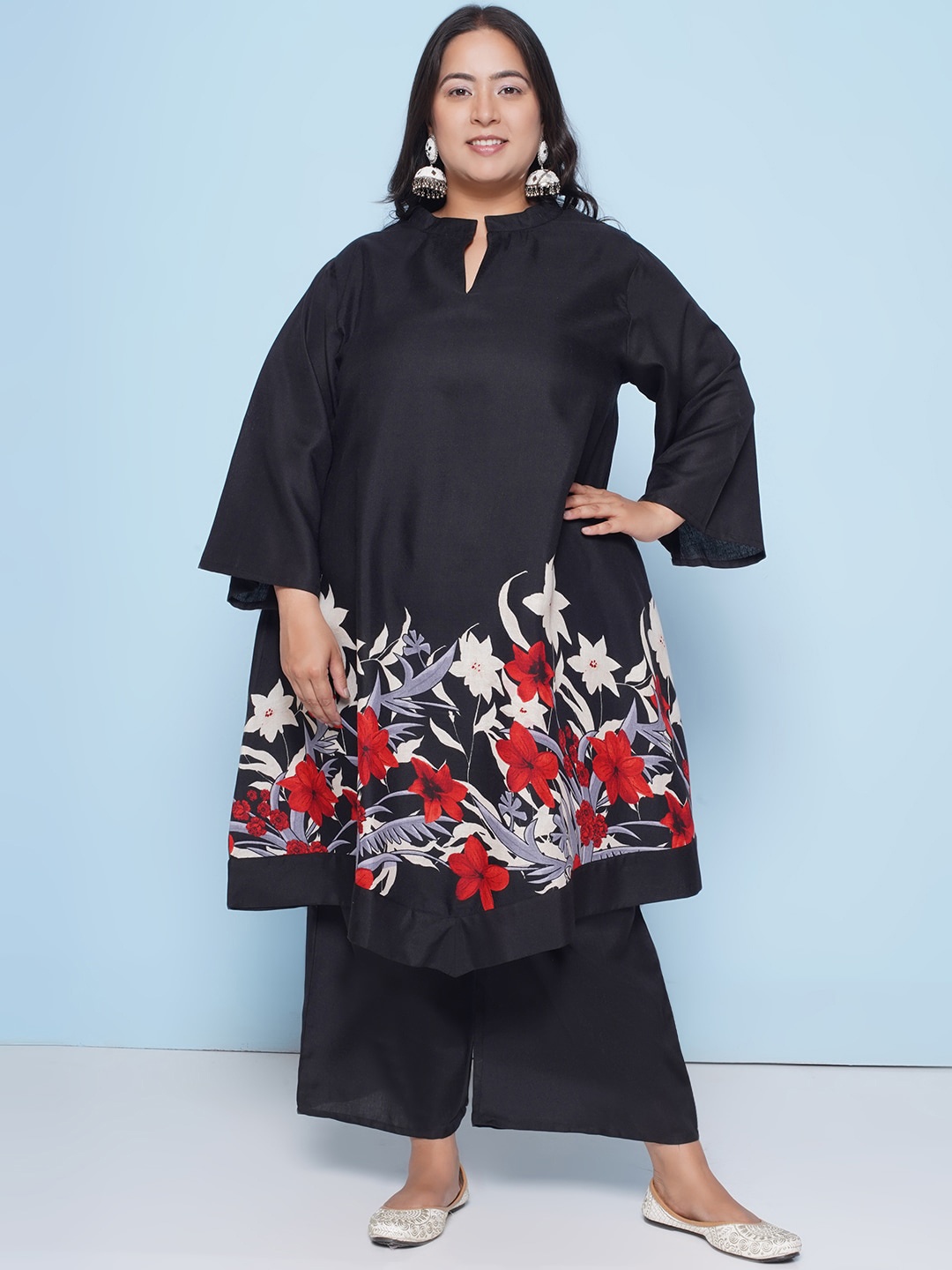 

Love More Women Floral Printed Regular Kurta with Palazzos, Black
