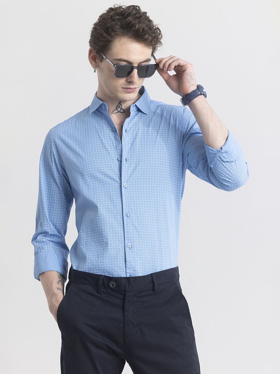 

Snitch Blue Classic Slim Fit Micro Checks Casual Shirt