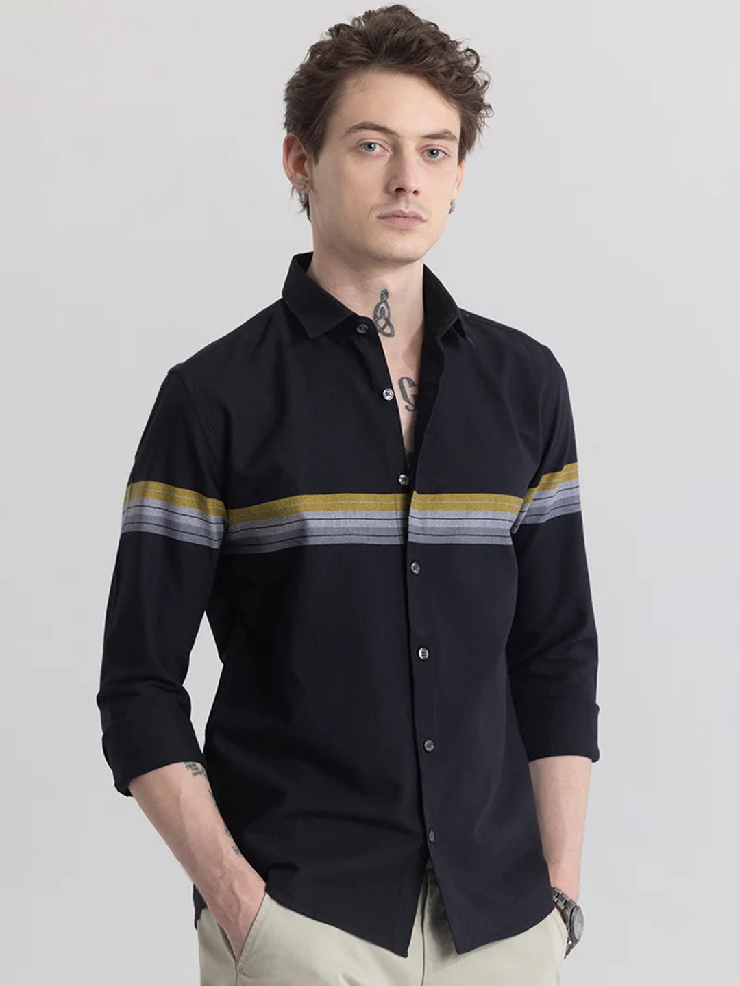 

Snitch Black Classic Slim Fit Striped Spread Collar Cotton Casual Shirt