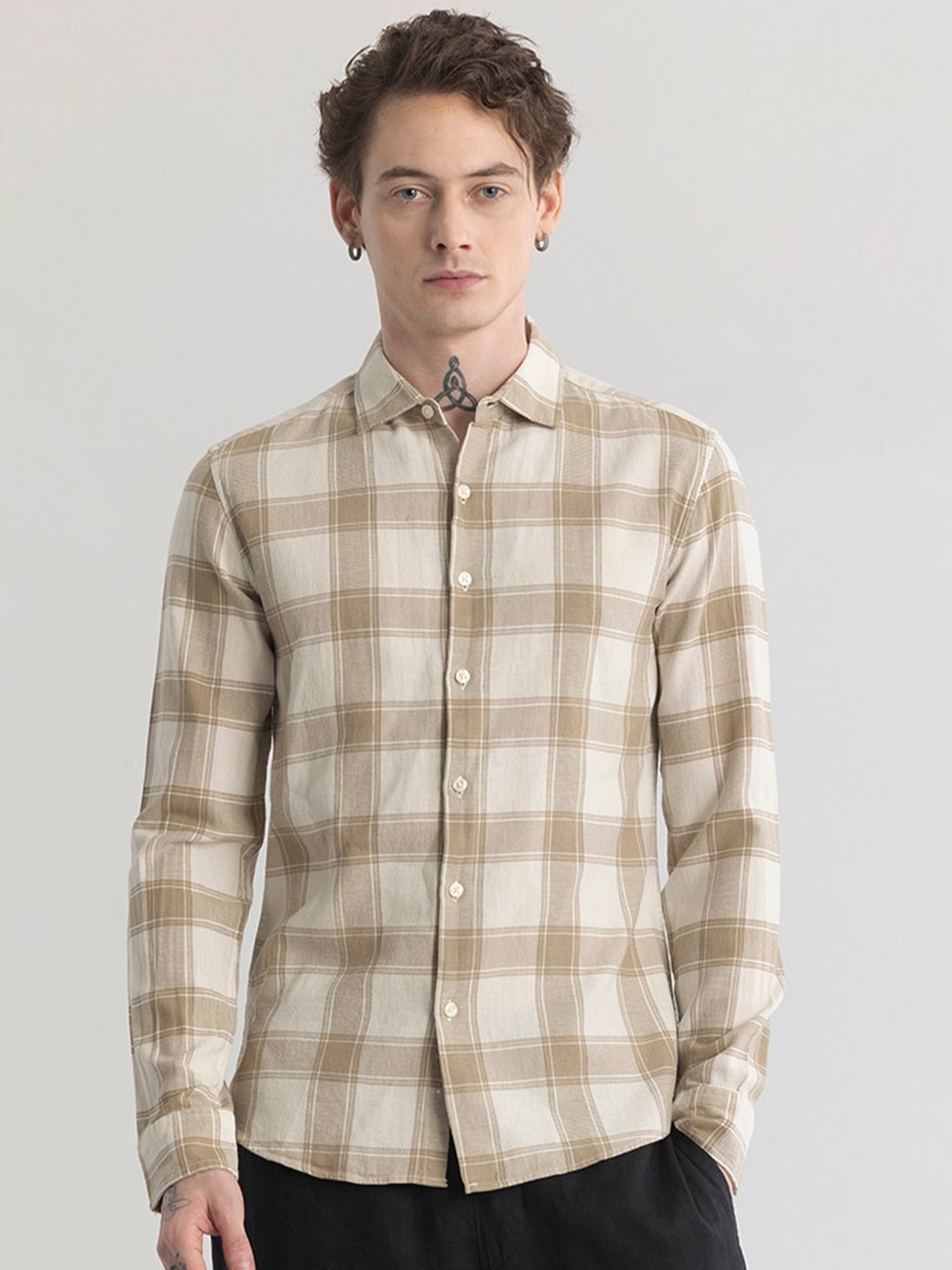 

Snitch Beige Classic Slim Fit Tartan Checks Cotton Casual Shirt