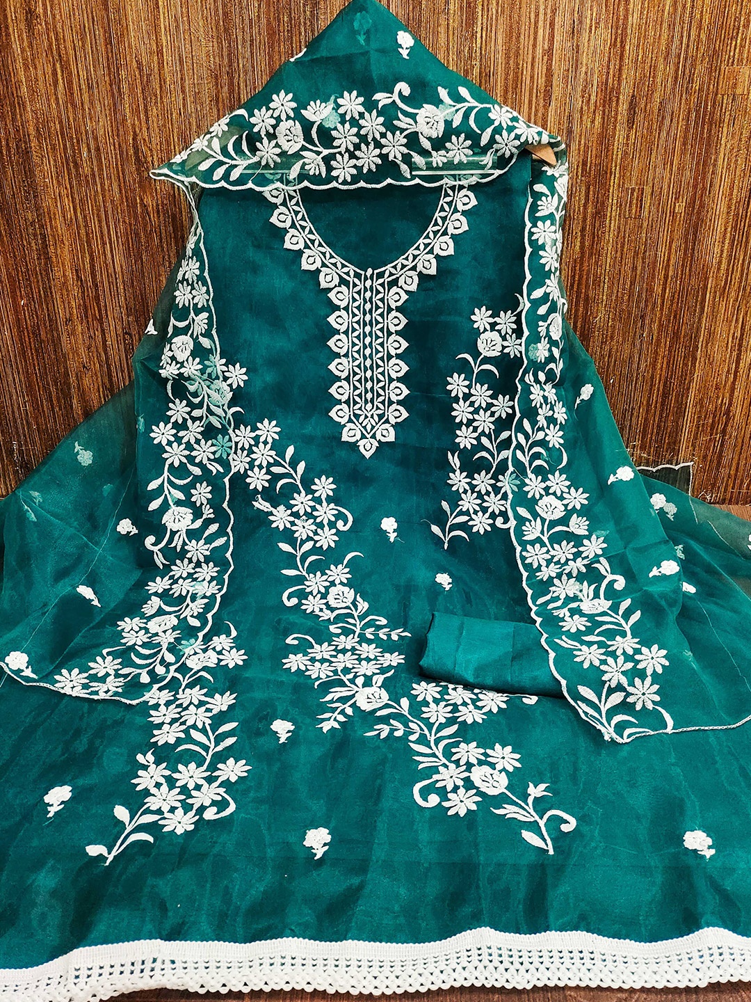 

KALINI Floral Embroidered Organza Unstitched Dress Material, Sea green
