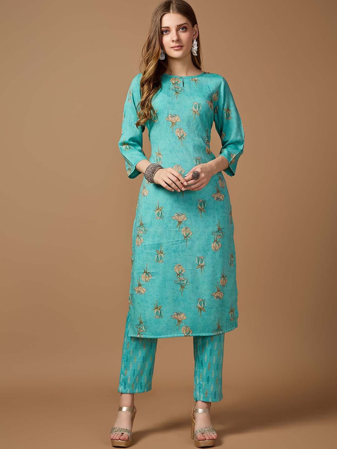 

GORGONE Floral Printed Regular Kurta with Trouser, Blue