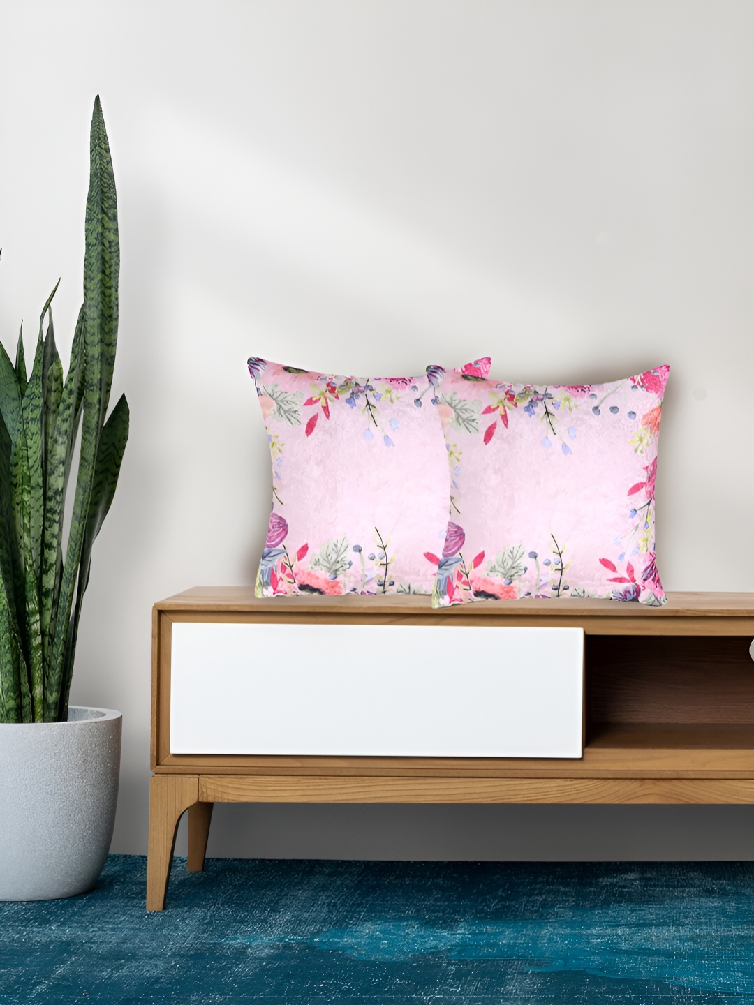 

Tasseled Home Pink & Green 2 Pieces Floral Printed Velvet Square Cushion Covers