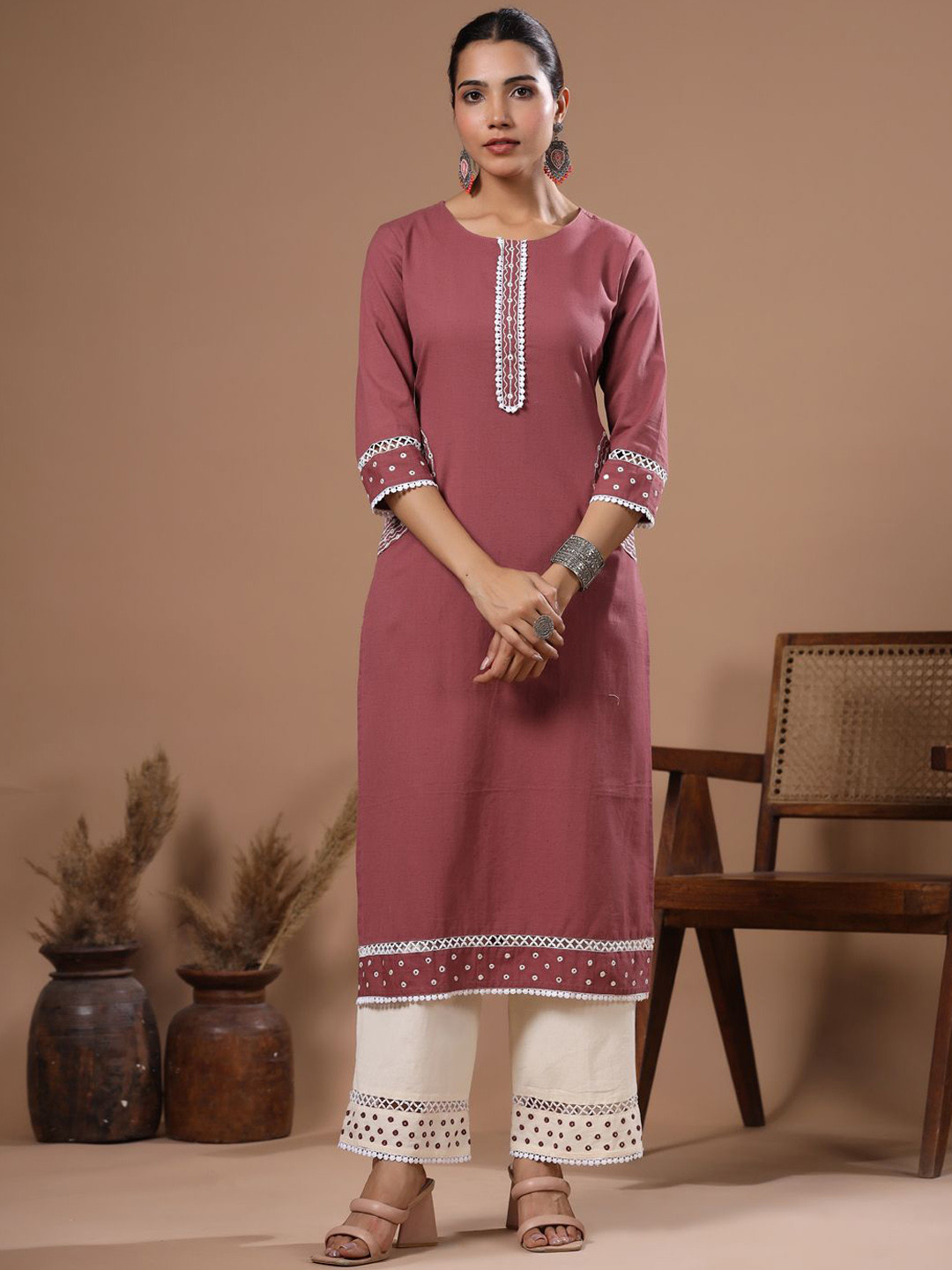 

FASHOR Floral Embroidered Straight Pure Cotton Kurta With Palazzos, Mauve