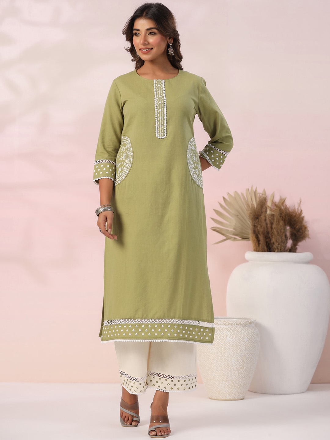 

FASHOR Floral Embroidered Straight Pure Cotton Kurta With Palazzos, Green