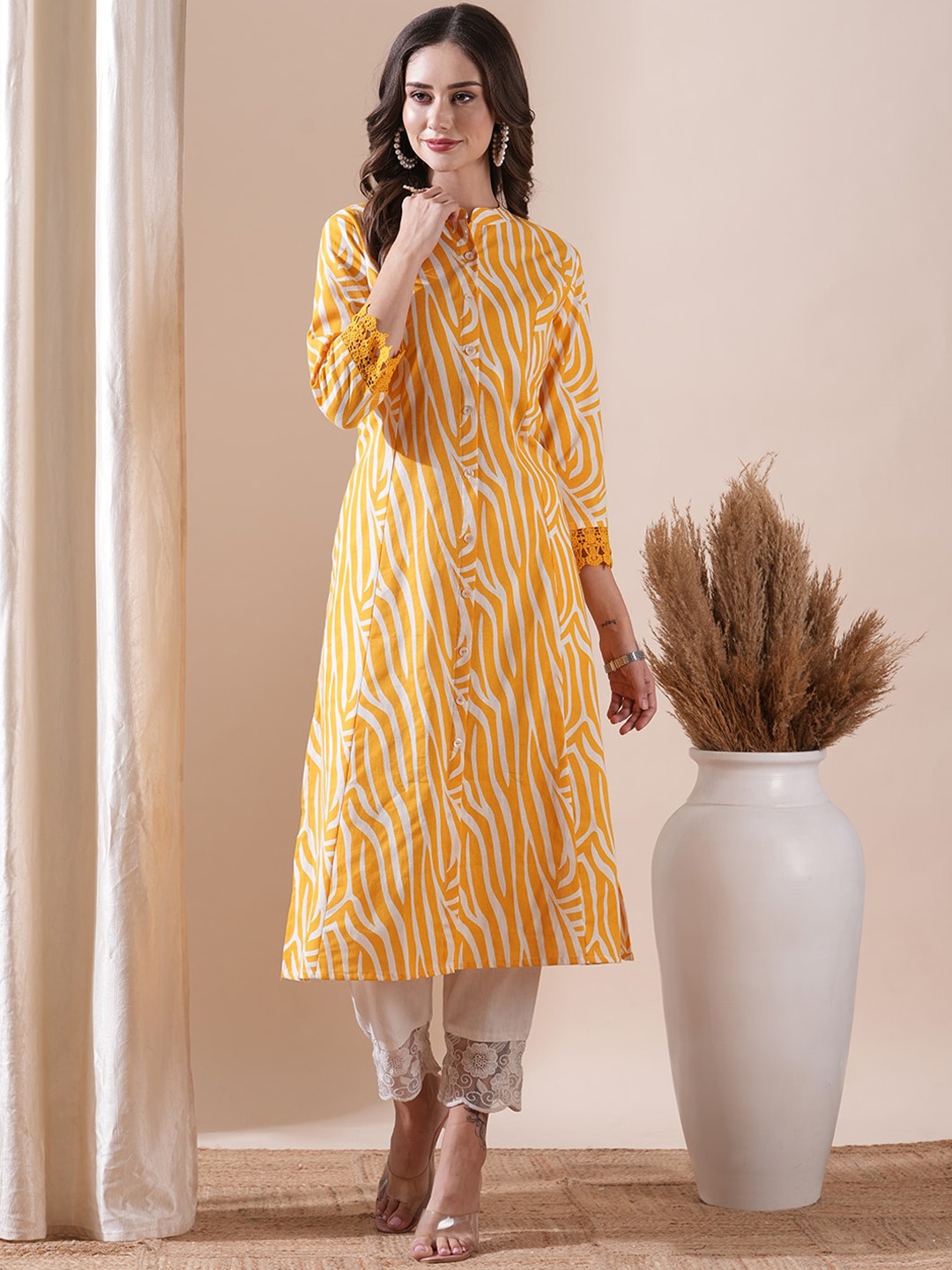 

FASHOR Abstract Printed Mandarin Collar Cotton A-Line Kurta, Yellow