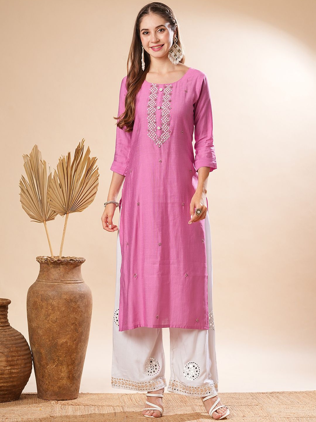 

FASHOR Floral Embroidered Sequins Straight Kurta, Pink