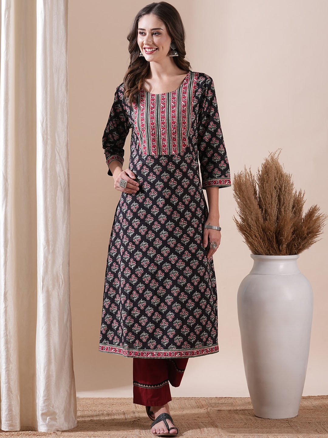 

FASHOR Ethnic Motifs Printed Flared Sleeves Gotta Patti Cotton A-Line Kurta, Black
