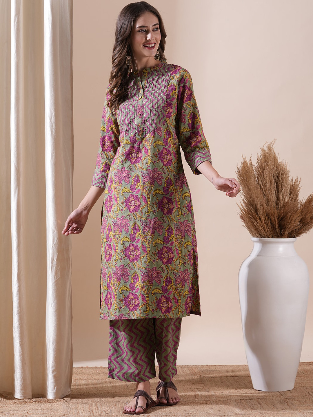 

FASHOR Floral Printed Mandarin Collar Pure Cotton Straight Kurta with Palazzos, Grey