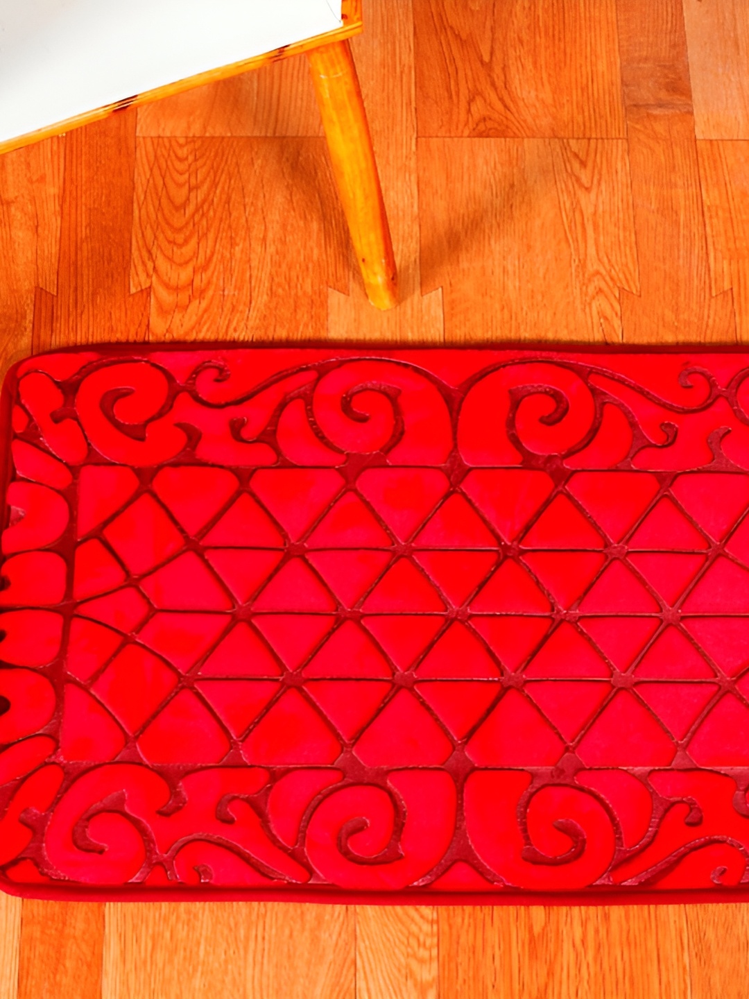 

HANDICRAFT PALACE Red Abstract Acrylic Soft Non Woven Rectangular Anti-Skid Doormat