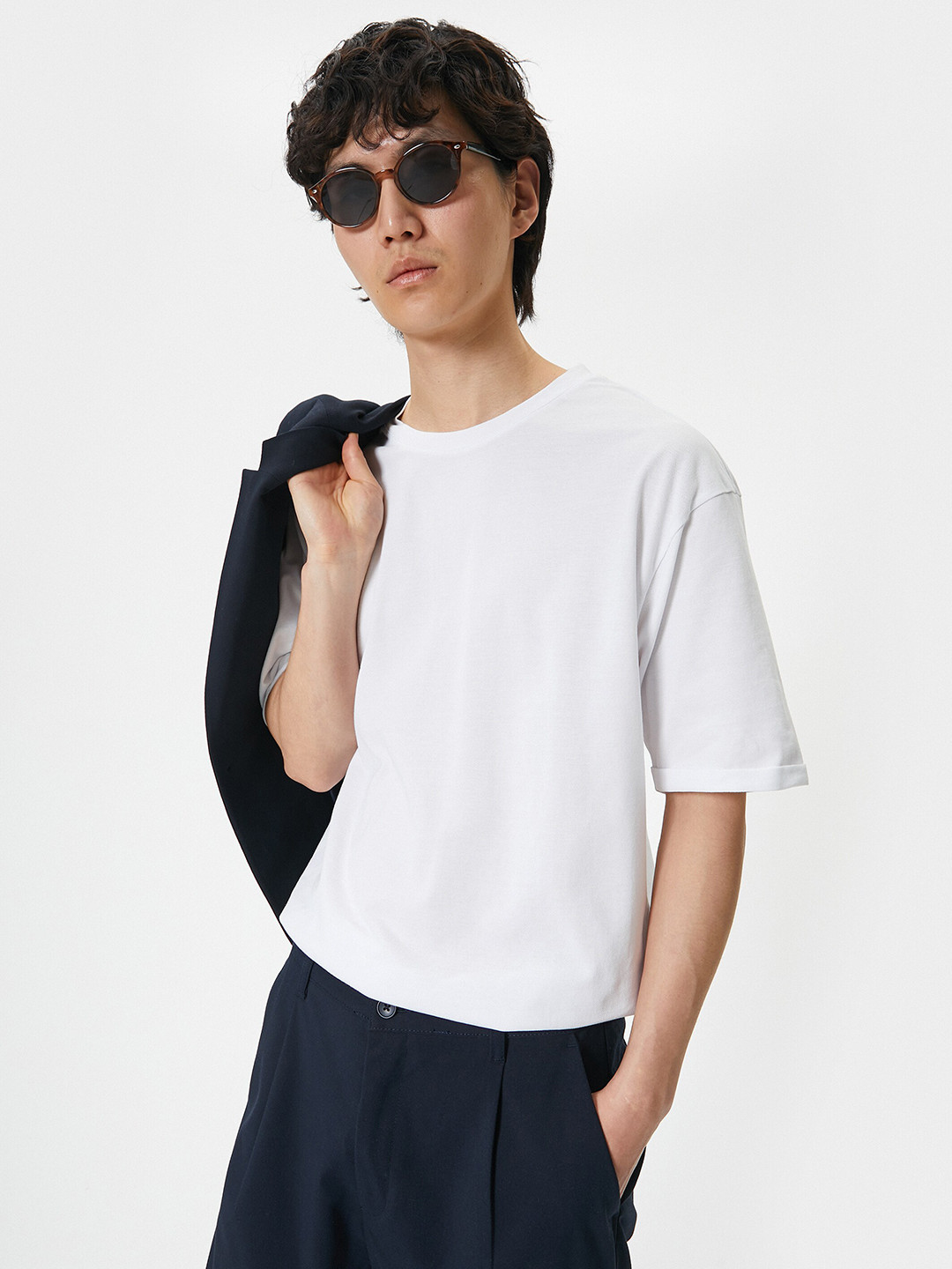 

Koton White Round Neck Cotton Oversized T-shirt