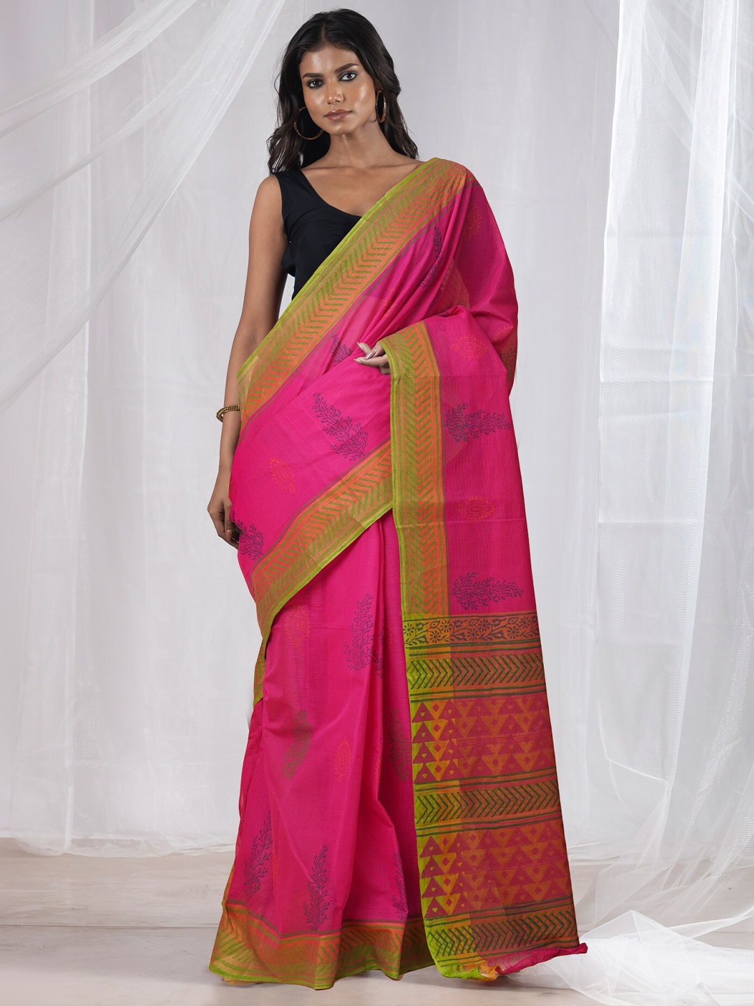 

Unnati Silks Ethnic Motifs Pure Cotton Handloom Mangalagiri Saree, Pink