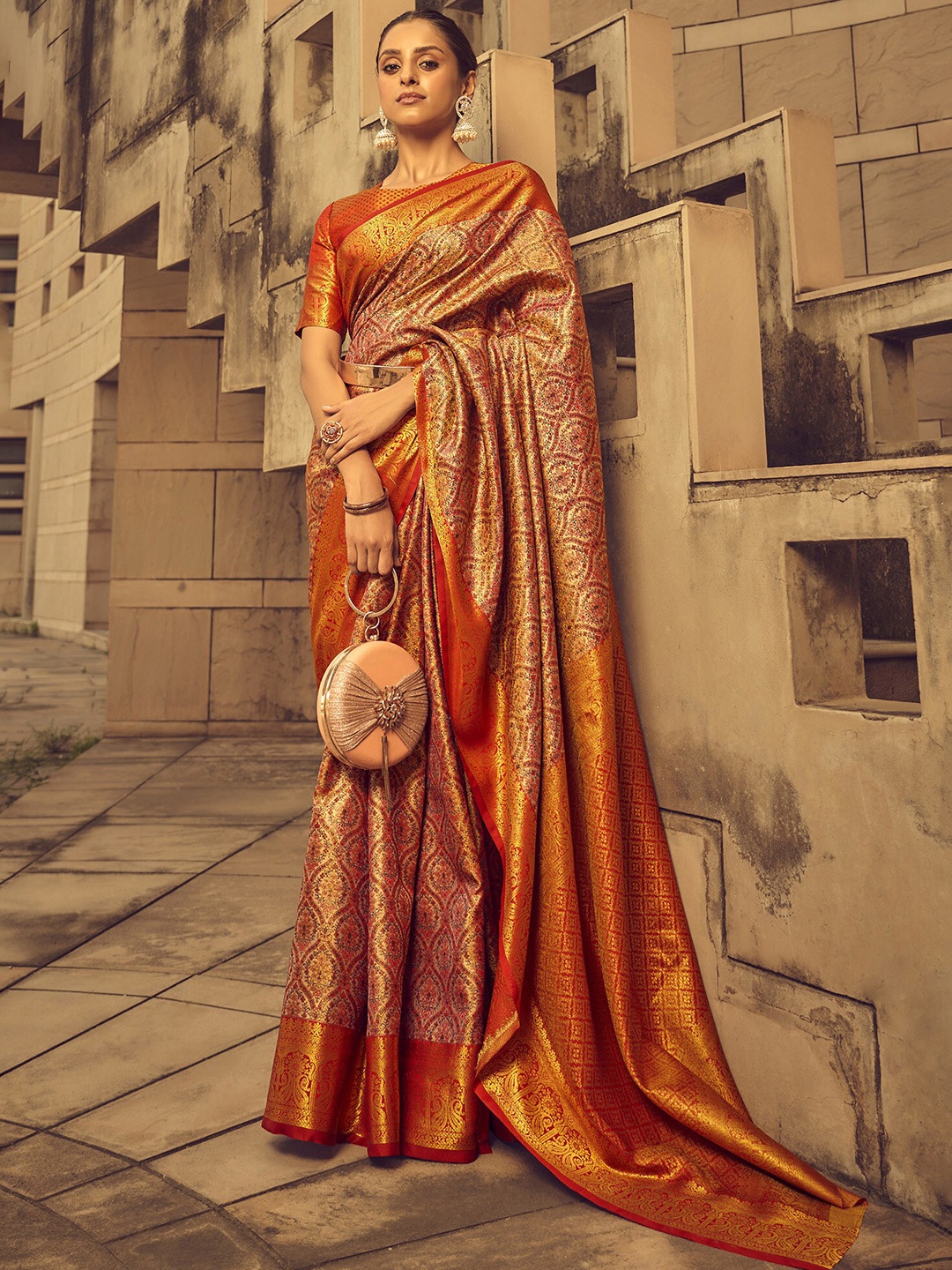 

elora Woven Design Zari Brocade Banarasi Saree, Pink