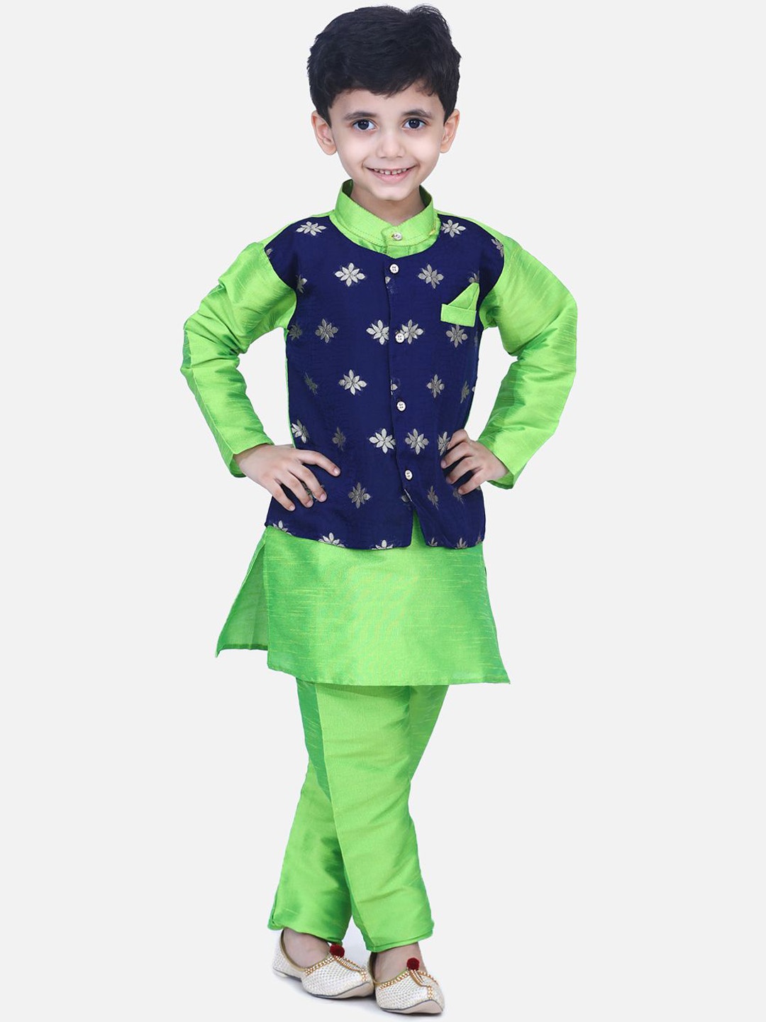 

BownBee Boys Mandarin Collar Long Sleeves Kurta with Pyjama With Nehru Jacket, Green