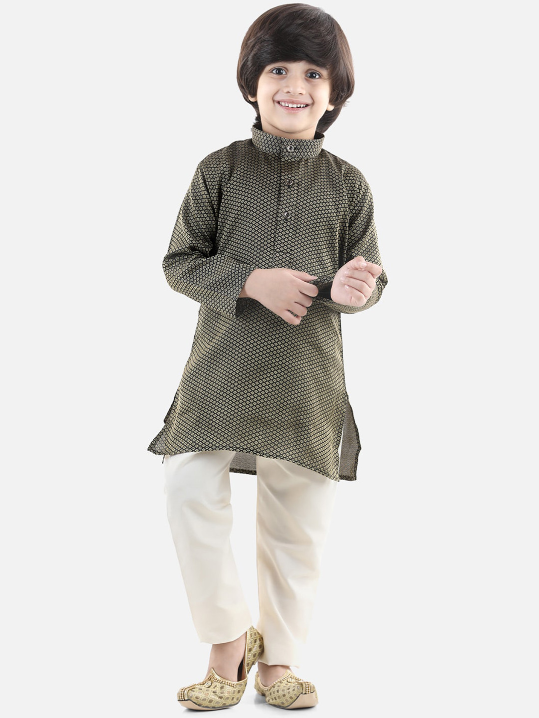 

BownBee Boys Mandarin Collar Long Sleeves Kurta with Pyjama, Green