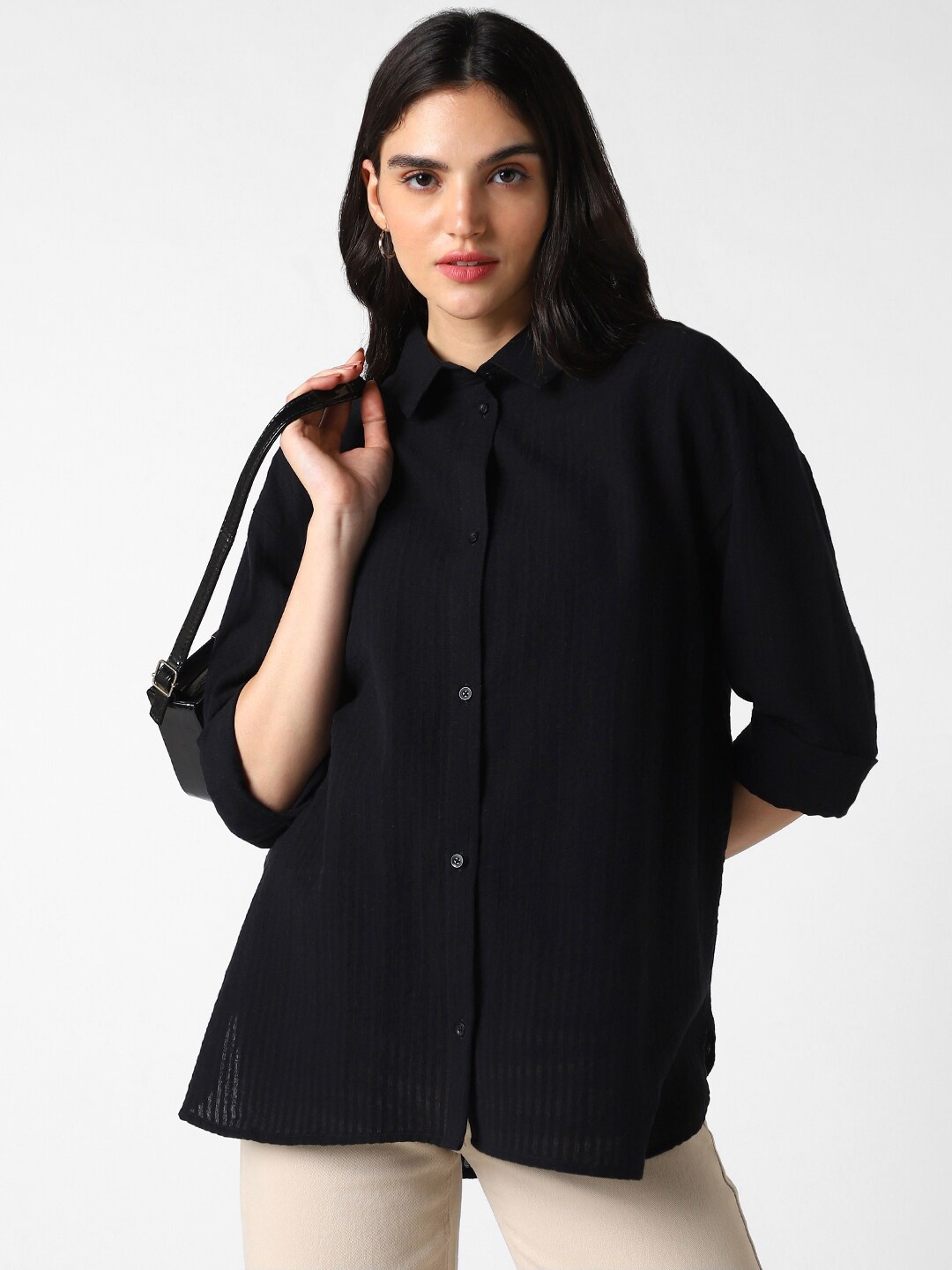

VASTRADO Classic Oversized Cutaway Collar Cotton Casual Shirt, Black