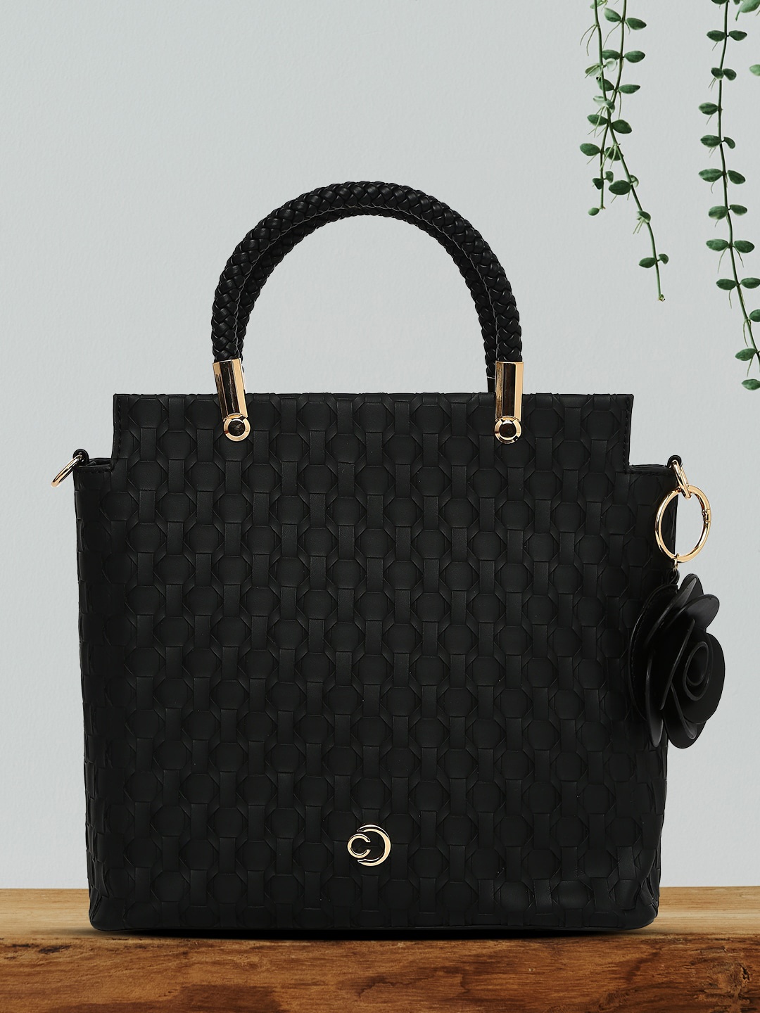 

Caprese Geometric Textured PU Structured Handheld Bag with Quilted, White