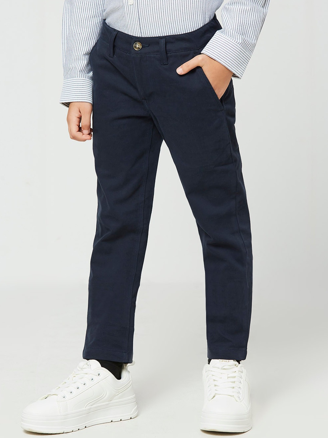 

Nautica Boys Classic Slim Fit Trousers, Navy blue