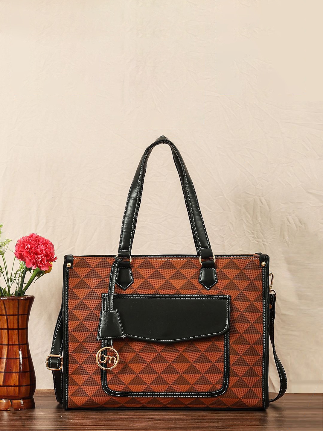 

Bagsy Malone PU Structured Handheld Bag with Quilted, Brown