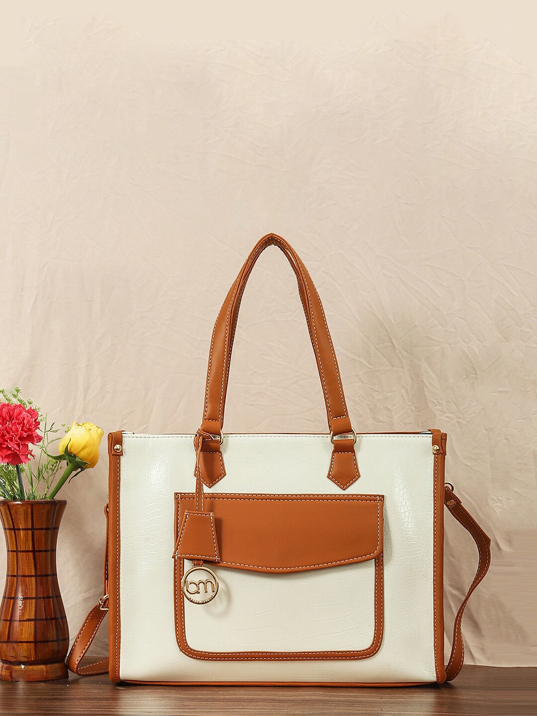 

Bagsy Malone PU Structured Handheld Bag with Cut Work, White