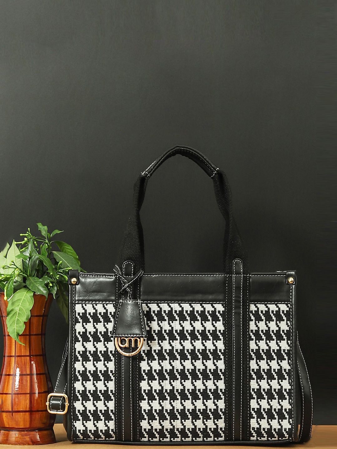 

Bagsy Malone Checked Structured Tote Bag, Black