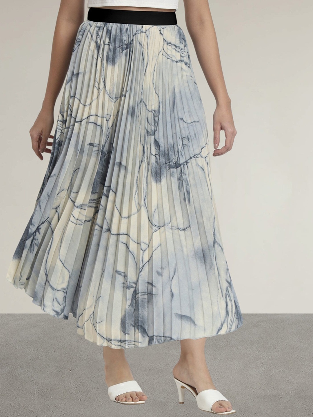 

Femvy Abstract Printed Pleated Midi A-Line Skirt, Off white