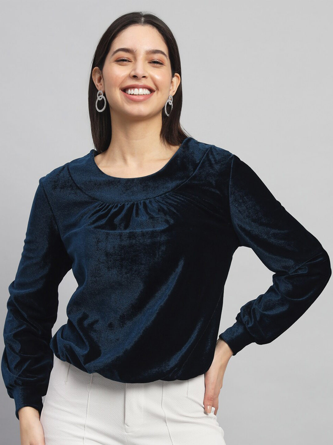 

VAARARO Round Neck Full Sleeves Velvet Top, Blue