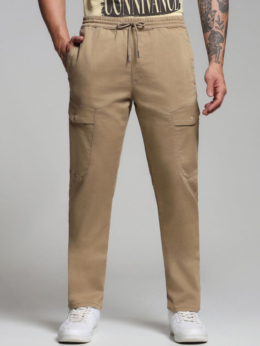 

Jack & Jones Men Slim Fit Cargos Trousers, Beige