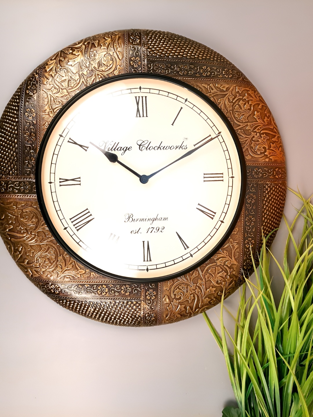 

apka mart Brown Textured Vintage Wooden Round Wall Clock