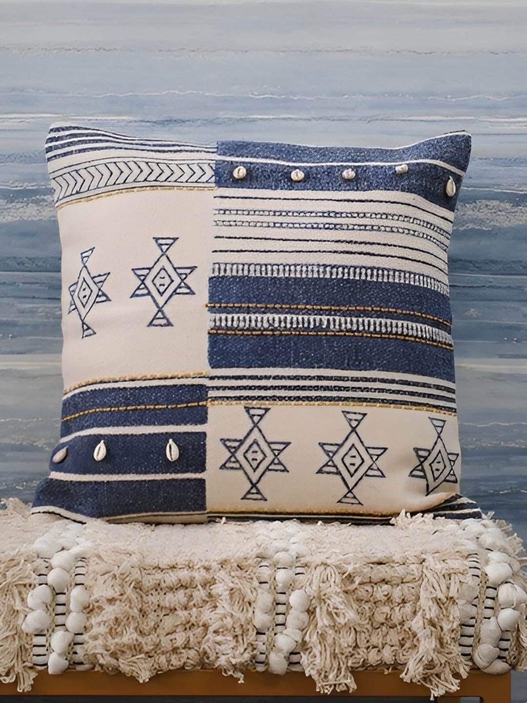 

Art Avenue White & Blue Geometric Printed Square Cushion Cover