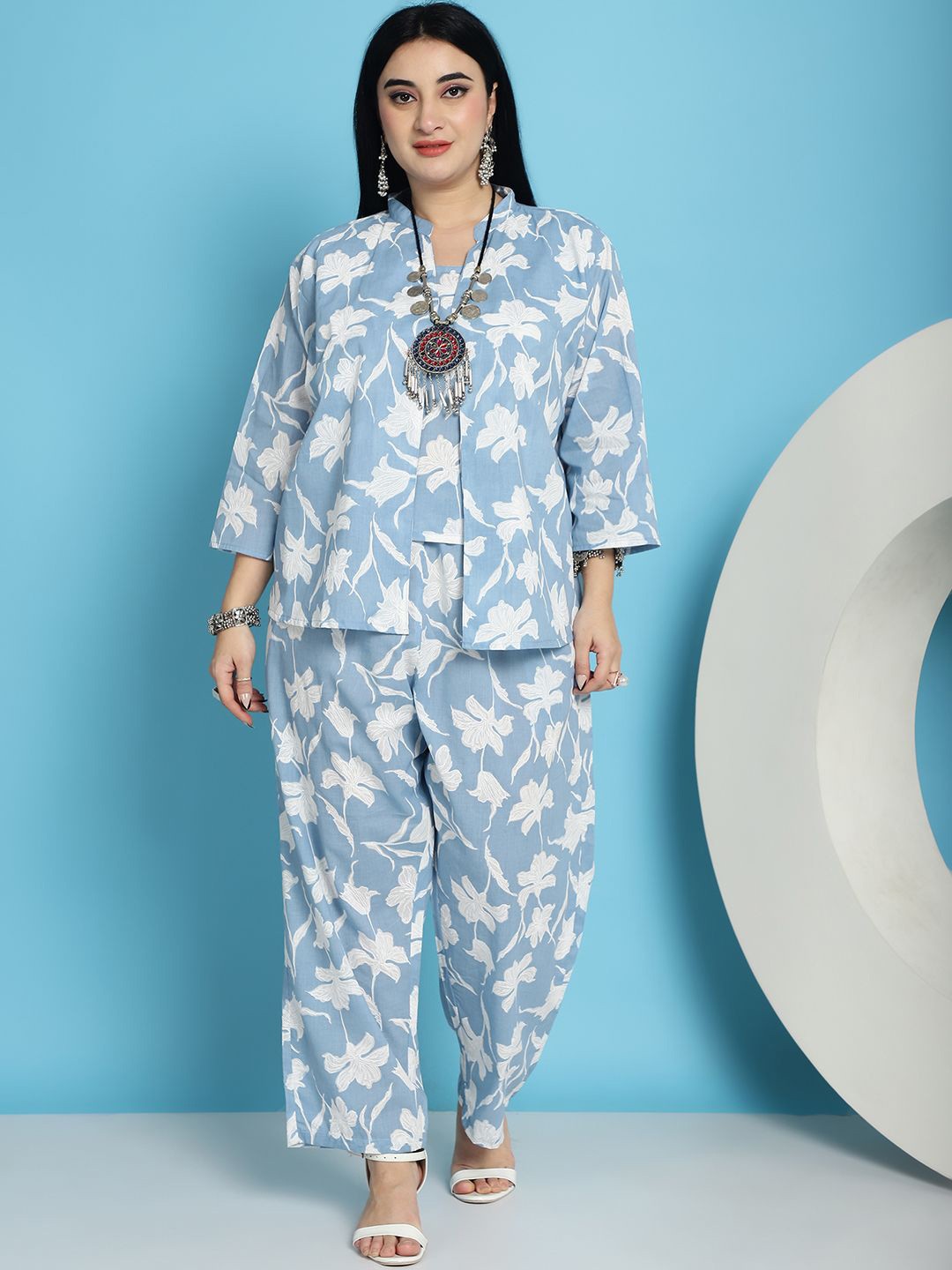 

TAG 7 POWDER BLUE FLORAL PRINTED COTTON SLIP AND SHRUG WITH PANT SET