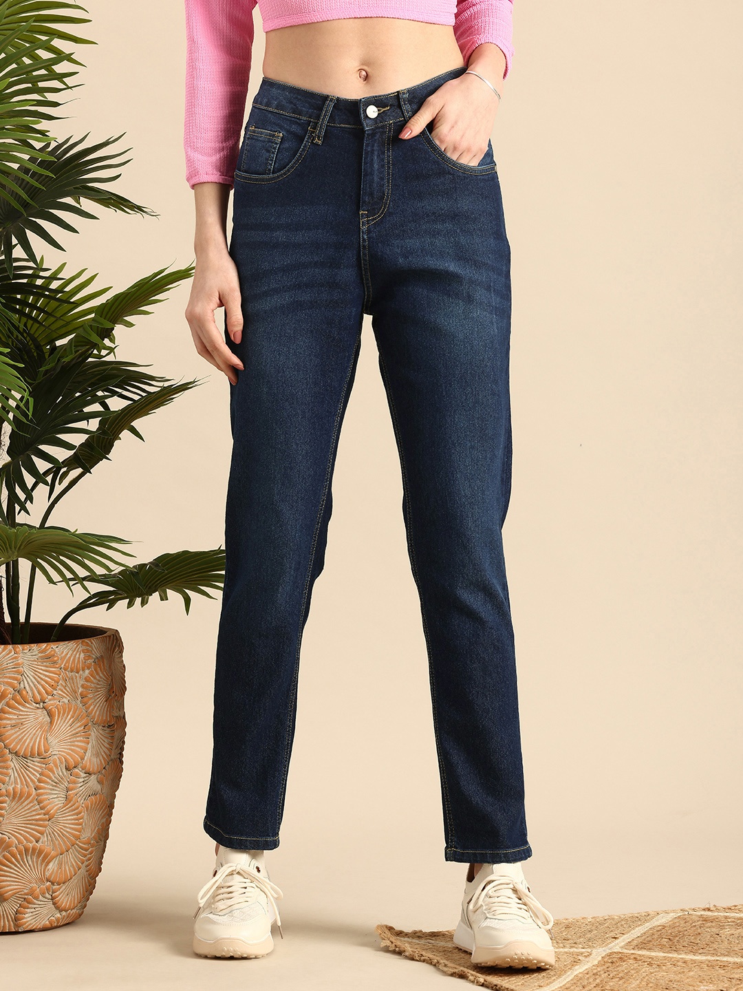 

Mast & Harbour Women Boyfriend Fit Light Fade Stretchable Jeans, Blue