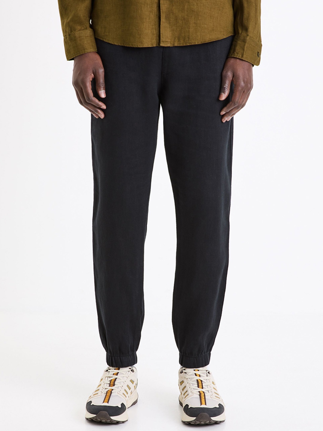 

Celio Men Mid-Rise Joggers Trouser, Black