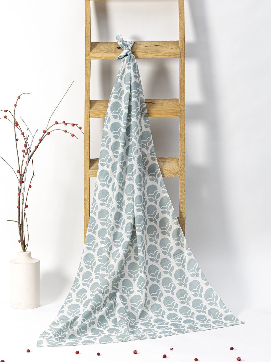 

Contrast Living Women Printed Scarf, Grey