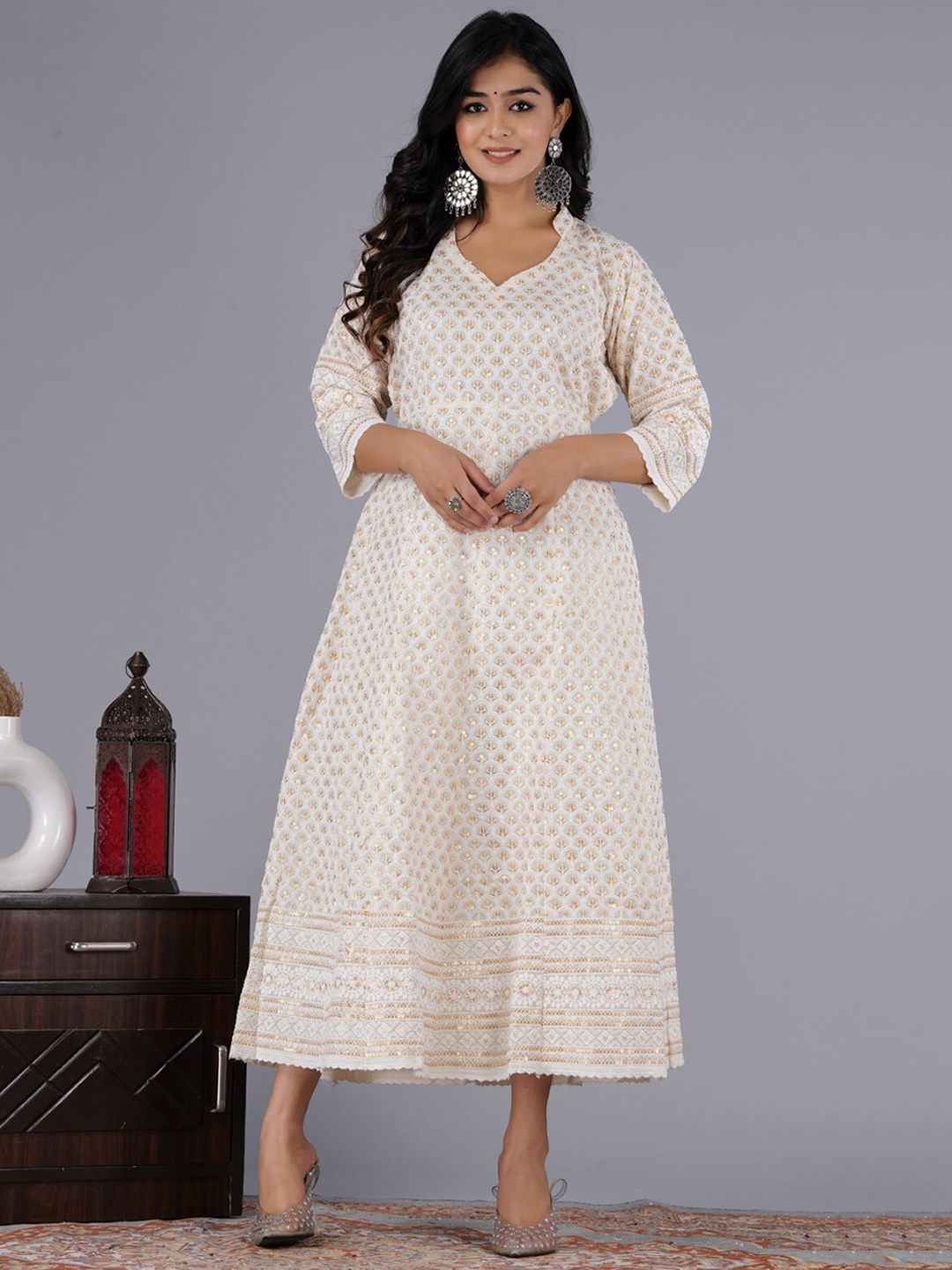 

QUEENLEY Ethnic Motifs Thread Work Chikankari Cotton Anarkali Kurta, Sea green