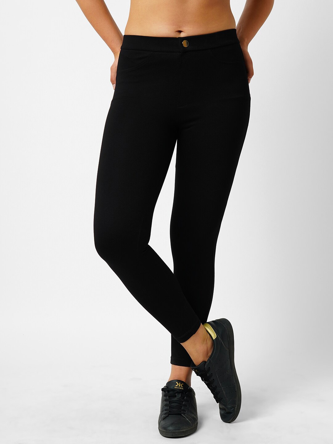 

Kraus Jeans Women Solid Slim Fit Treggings, Black