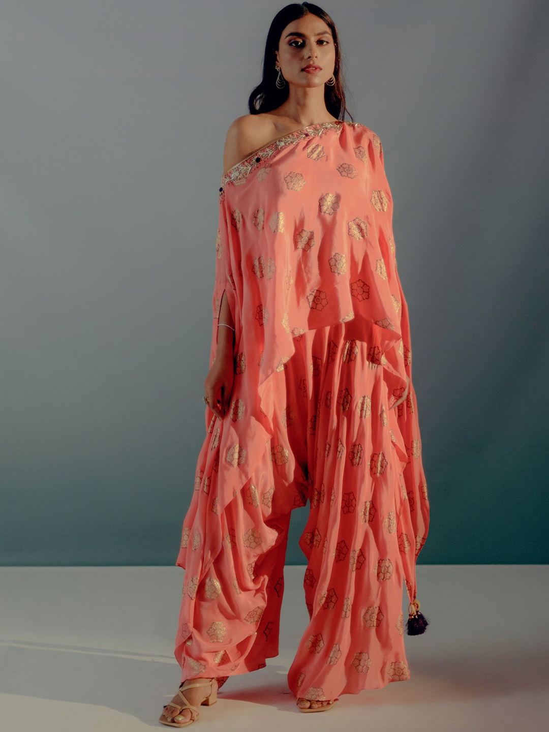 

Aaryaa By Kashveen Kohli Printed Tunic With Flared Palazzos Co-Ords, Coral