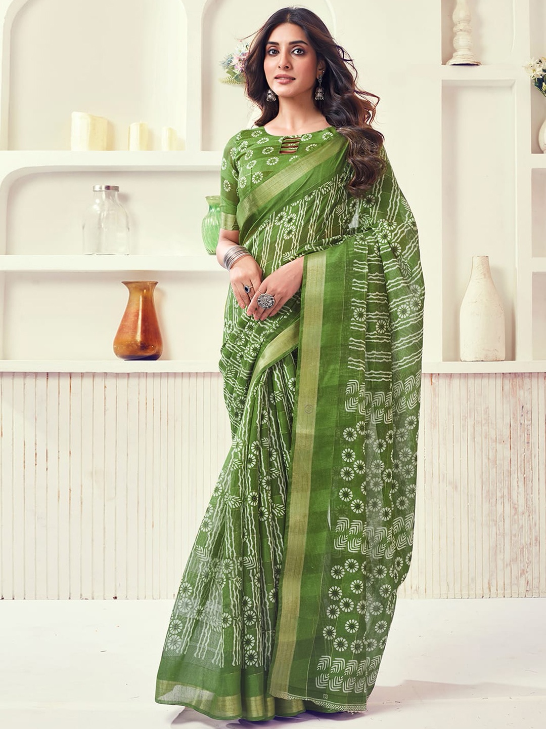 

KALINI Floral Zari Cotton Blend Saree, Green