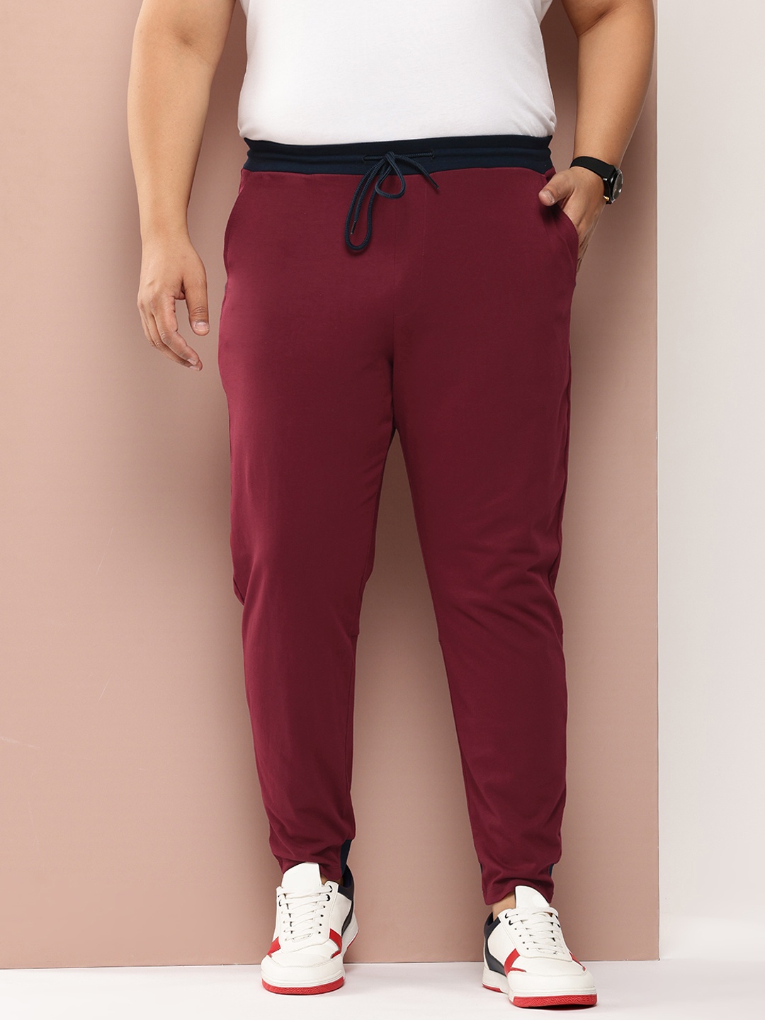 

Sztori Men Plus Size Relaxed Fit Joggers With Contrast Detail, Maroon