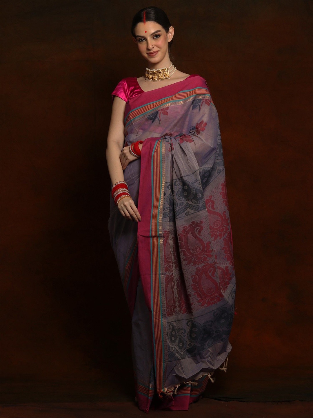 

Exotic India Ethnic Motifs Pure Cotton Taant Saree With Blouse Piece, Grey