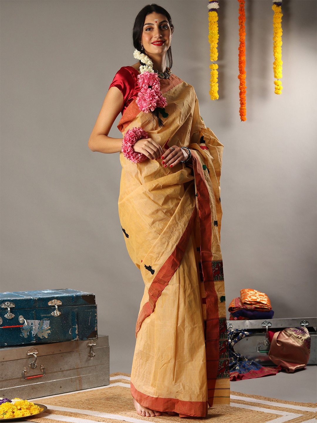

Exotic India Woven Design Pure Cotton Saree, Beige