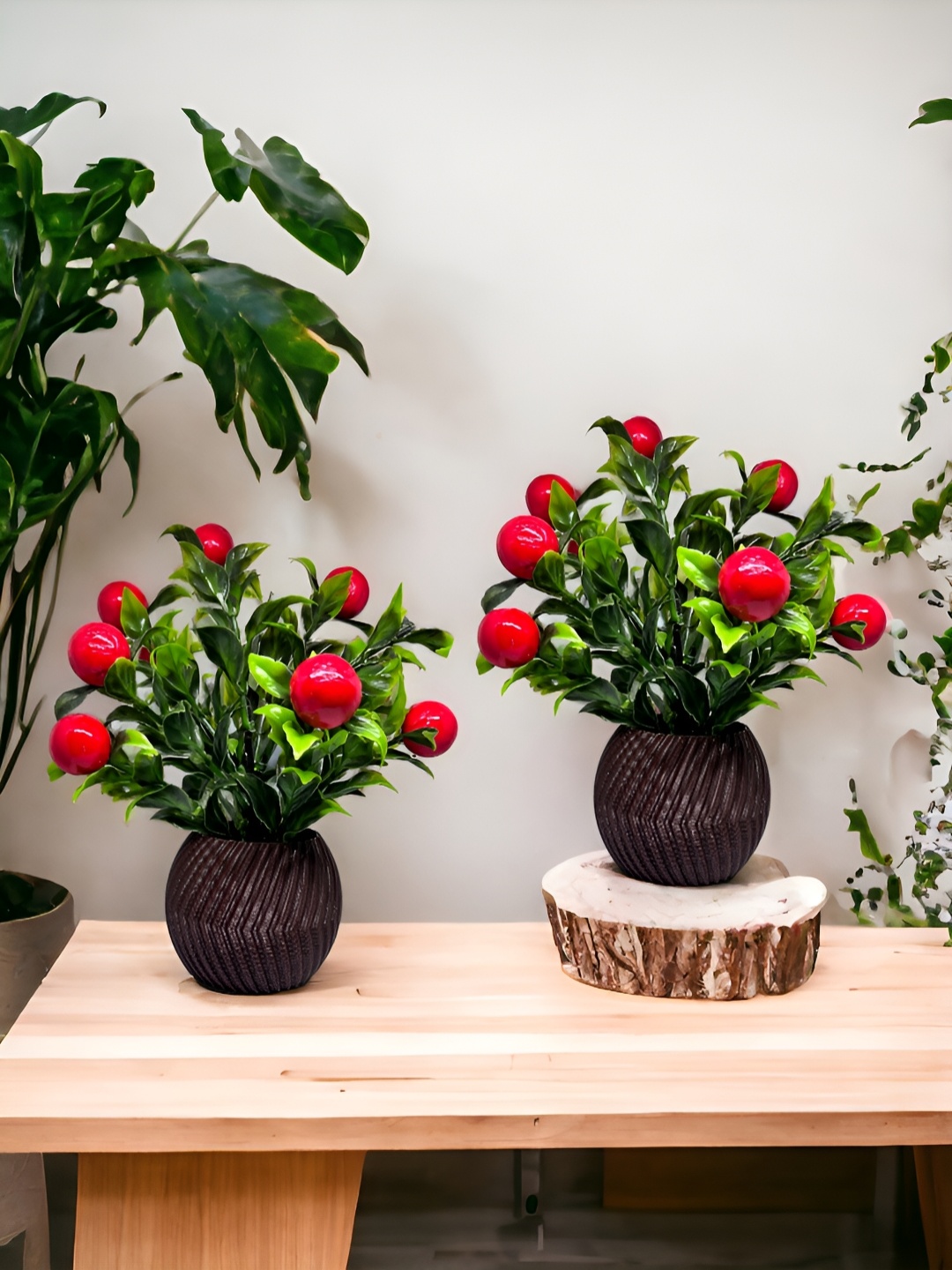 

KAAF Brown & Green 2 Pieces Artificial Plant With Pot