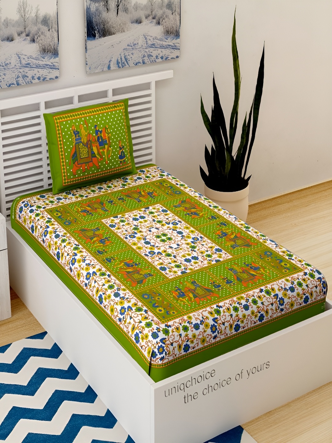 

Aura Green & White Ethnic Motifs Cotton 120 TC Single Bedsheet with 2 Pillow Covers