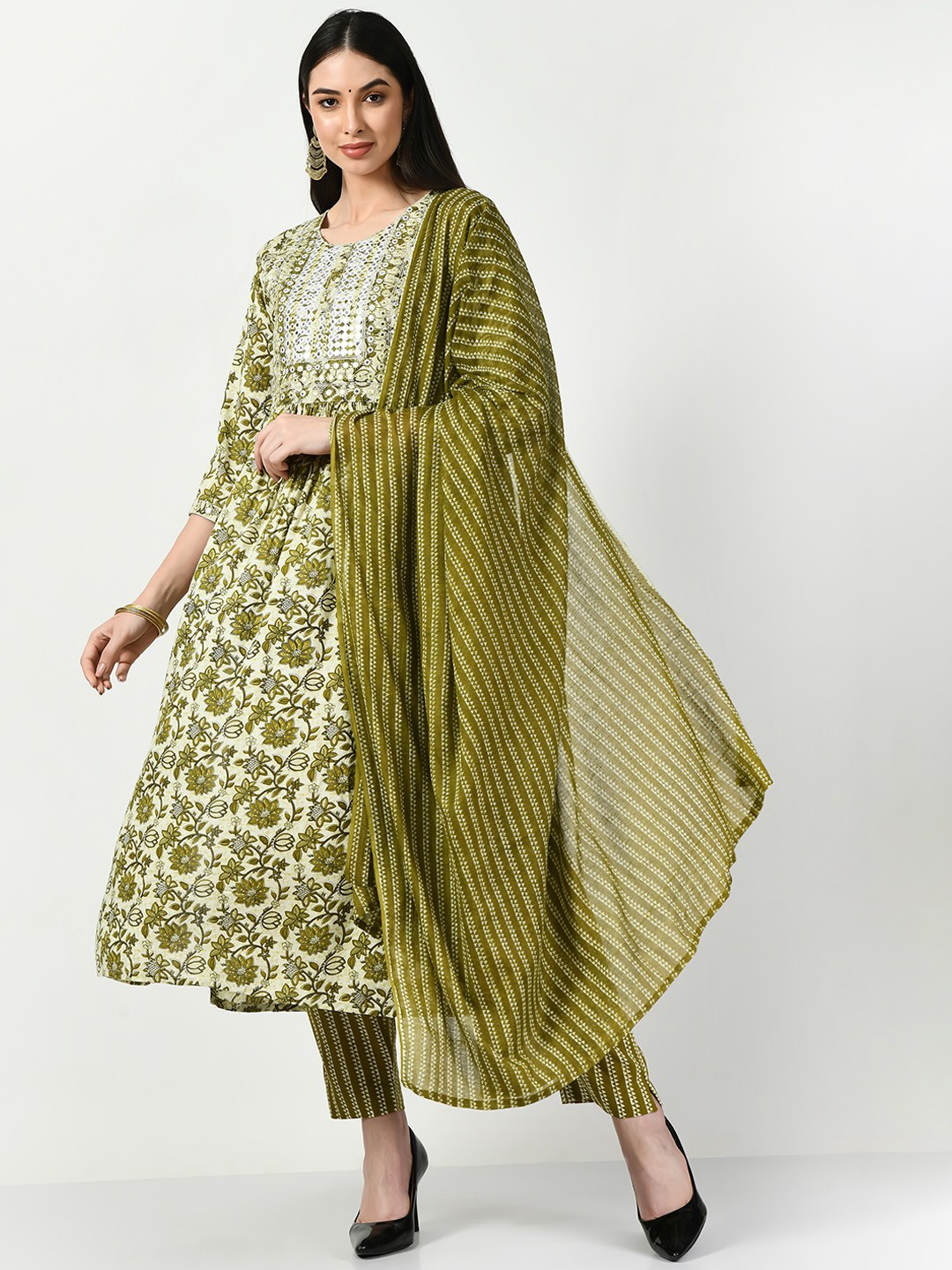 

AnjuShree Choice Floral Embroidered Mirror Work Anarkali Kurta & Harem Pants & Dupatta, Green