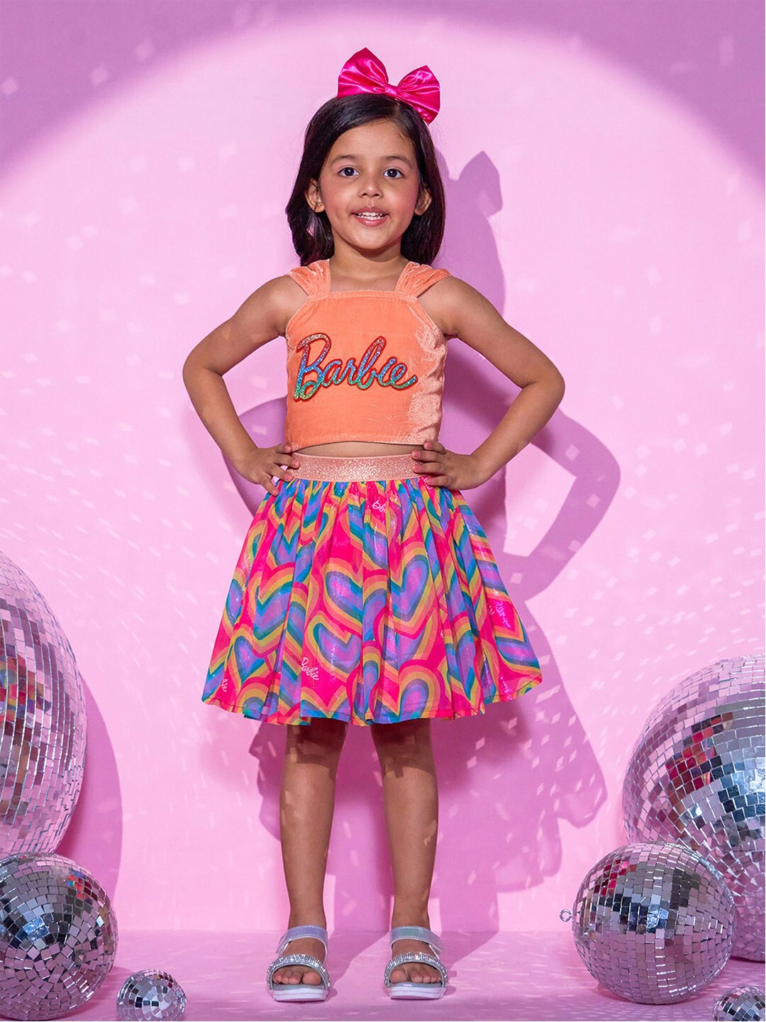 

LIL DRAMA Girls Typography Printed Sleeveless Top With Skirt, Peach