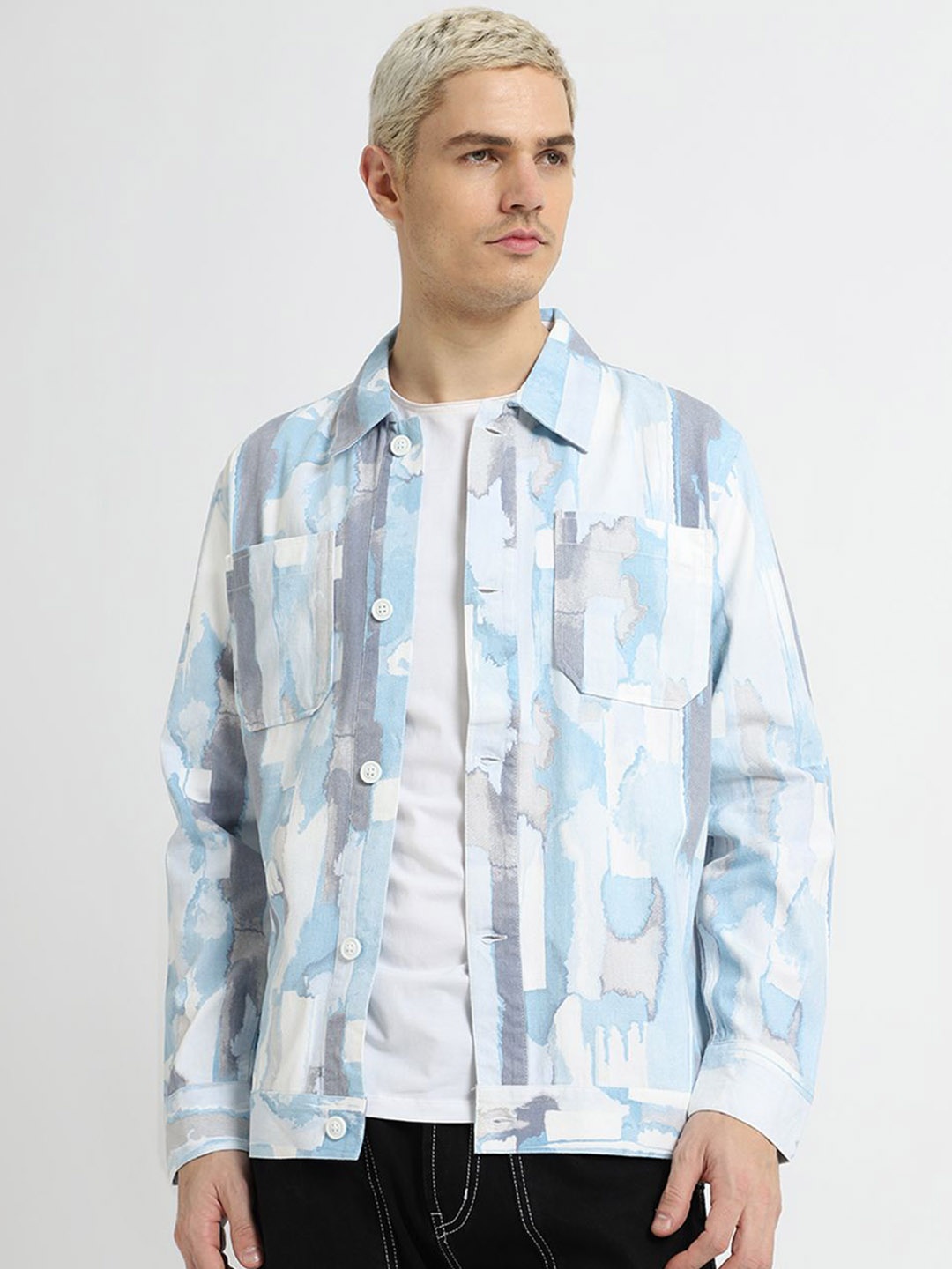 

Banana Club Men Abstract Printed Tailored Jacket, Blue
